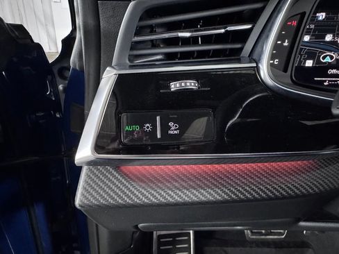 Used 2024 Audi SQ8 Premium Plus AWD/4WD image 31