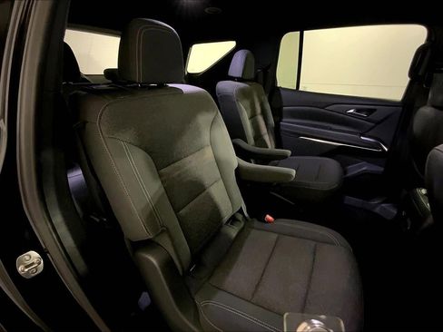 Used 2024 Chevrolet Traverse LT AWD/4WD image 23