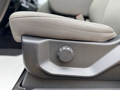 Used 2019 Ford F150 XLT image 9