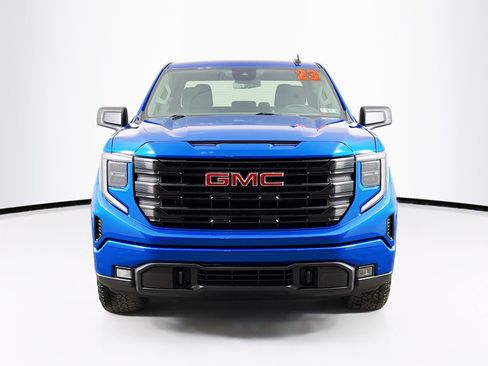 Used 2023 GMC Sierra 1500 Elevation image 3