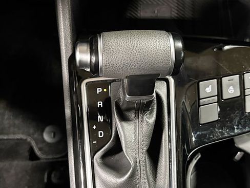 Used 2023 Kia Sportage EX image 17