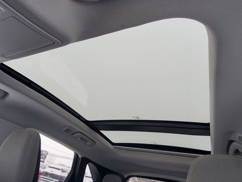 Used 2021 Ford Escape SE w/ SE Sport Appearance Package image 26