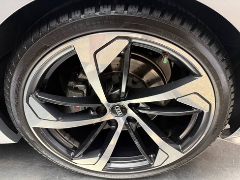 Used 2018 Audi RS 5 w/ Dynamic Plus Package AWD/4WD image 31