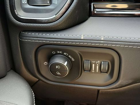 New 2026 RAM 2500 Limited AWD/4WD image 26