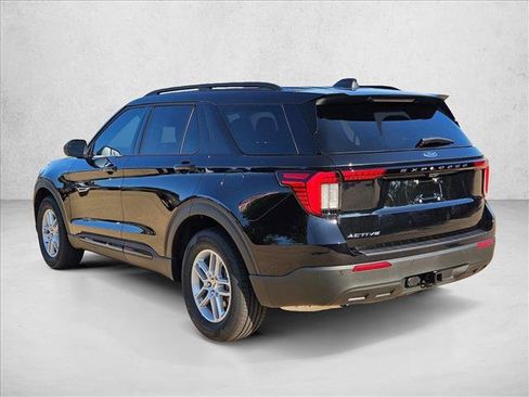 New 2026 Ford Explorer Active RWD image 9