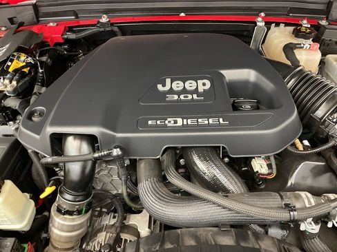 Certified 2021 Jeep Wrangler Unlimited Sport AWD/4WD image 28