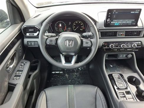 New 2025 Honda Pilot EX-L image 13