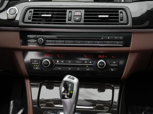 Used 2015 BMW 535i xDrive Sedan AWD/4WD image 39