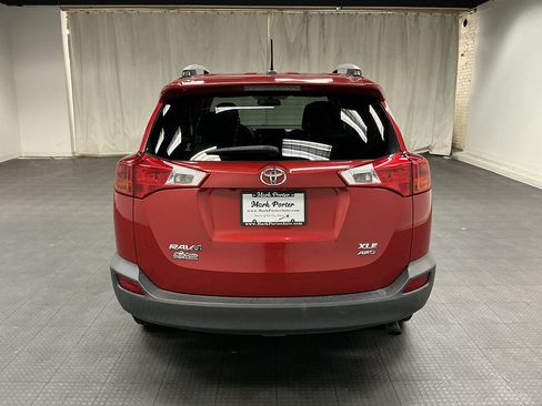 Used 2014 Toyota RAV4 XLE AWD/4WD image 4