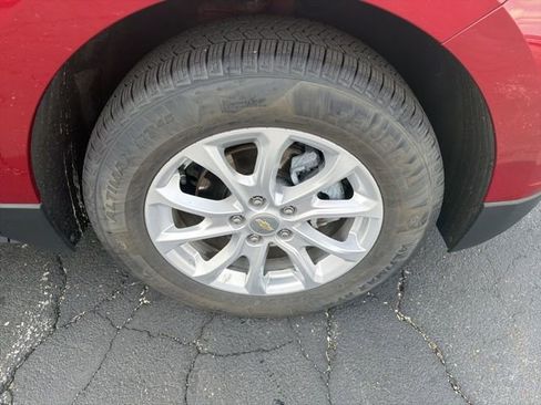 Used 2020 Chevrolet Equinox LT w/ Driver Convenience Package image 7