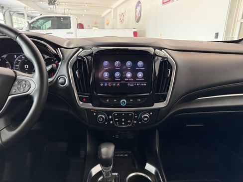 Certified 2023 Chevrolet Traverse Premier AWD/4WD image 18