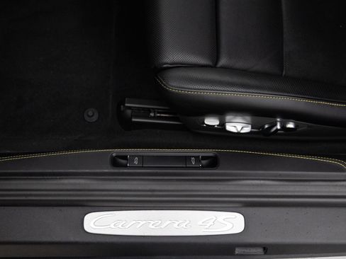 Certified 2018 Porsche 911 Carrera 4S AWD/4WD image 23