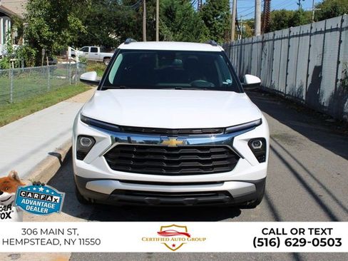 Used 2025 Chevrolet TrailBlazer LT FWD image 3