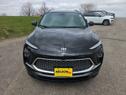 Used 2024 Buick Encore GX Avenir AWD/4WD image 8