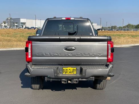 Used 2025 Ford F250 XLT w/ Black Appearance Package AWD/4WD image 4