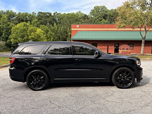 Used 2017 Dodge Durango R/T w/ Blacktop Package RWD image 4
