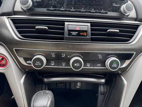 Used 2019 Honda Accord LX image 24