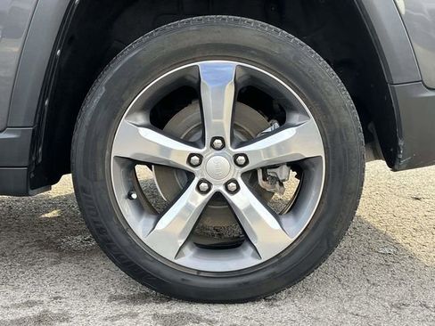 Used 2022 Jeep Grand Cherokee L Limited image 11