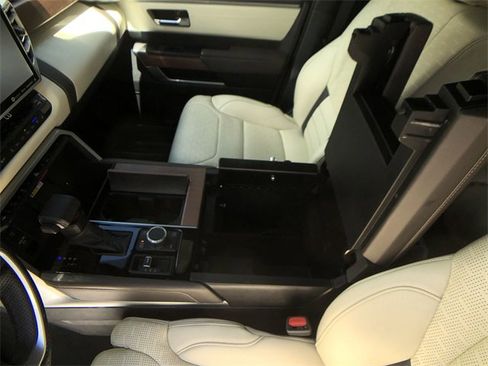 Used 2023 Toyota Tundra 1794 Edition image 29