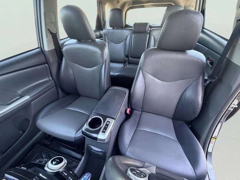 Used 2012 Toyota Prius V Five FWD image 19