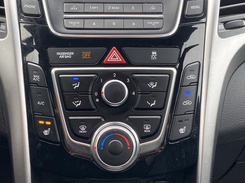 Used 2016 Hyundai Elantra GT image 16