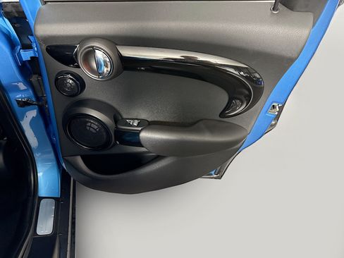 Used 2018 MINI Cooper S FWD image 28