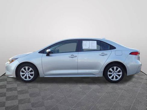 Used 2023 Toyota Corolla LE FWD image 2