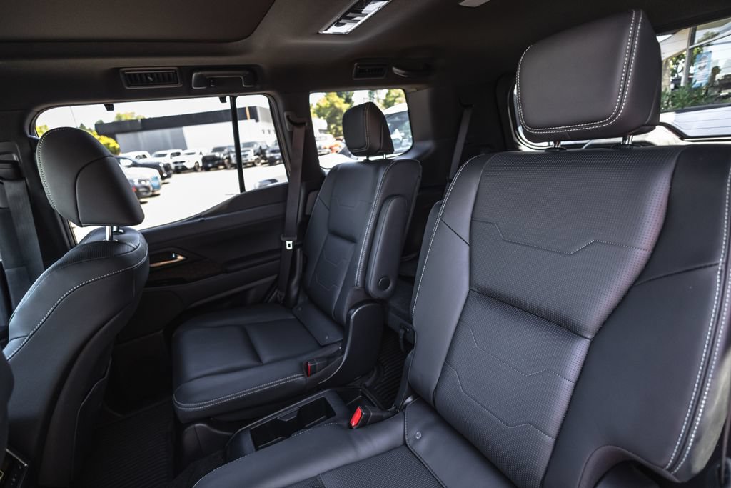 Used 2024 Lexus GX 550 w/ Accessory Package (Z1) AWD/4WD image 26