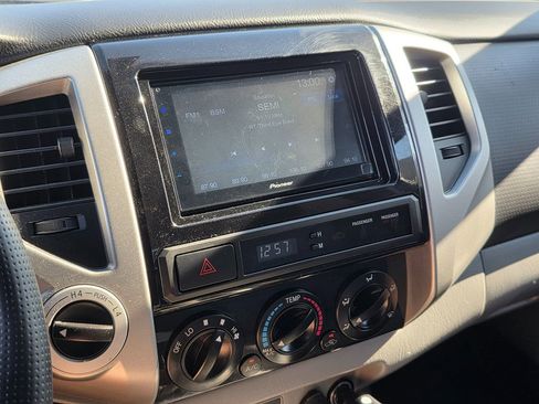 Used 2013 Toyota Tacoma 4x4 Double Cab image 27