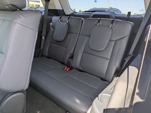 New 2026 Ford Explorer Active w/ Active Comfort Package image 12