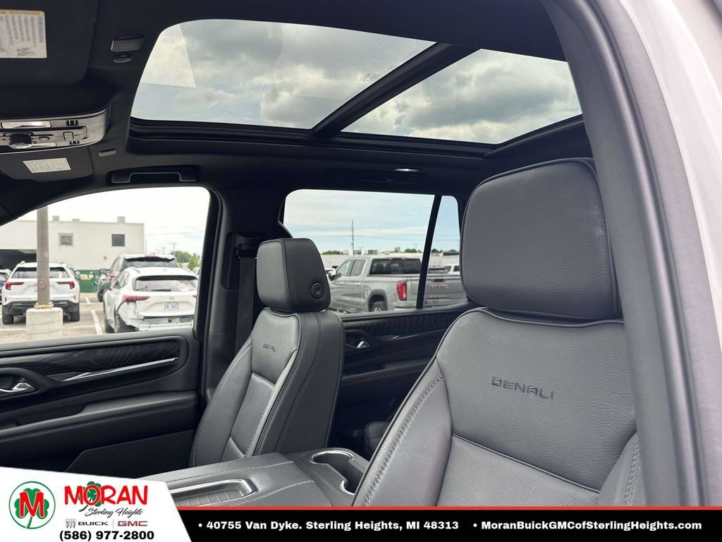Certified 2023 GMC Yukon Denali AWD/4WD image 22