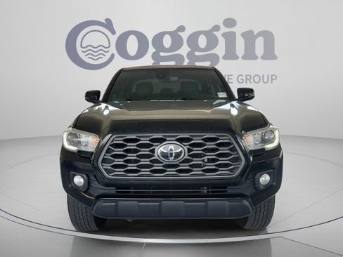 Used 2022 Toyota Tacoma TRD Off-Road w/ Technology Package RWD image 8