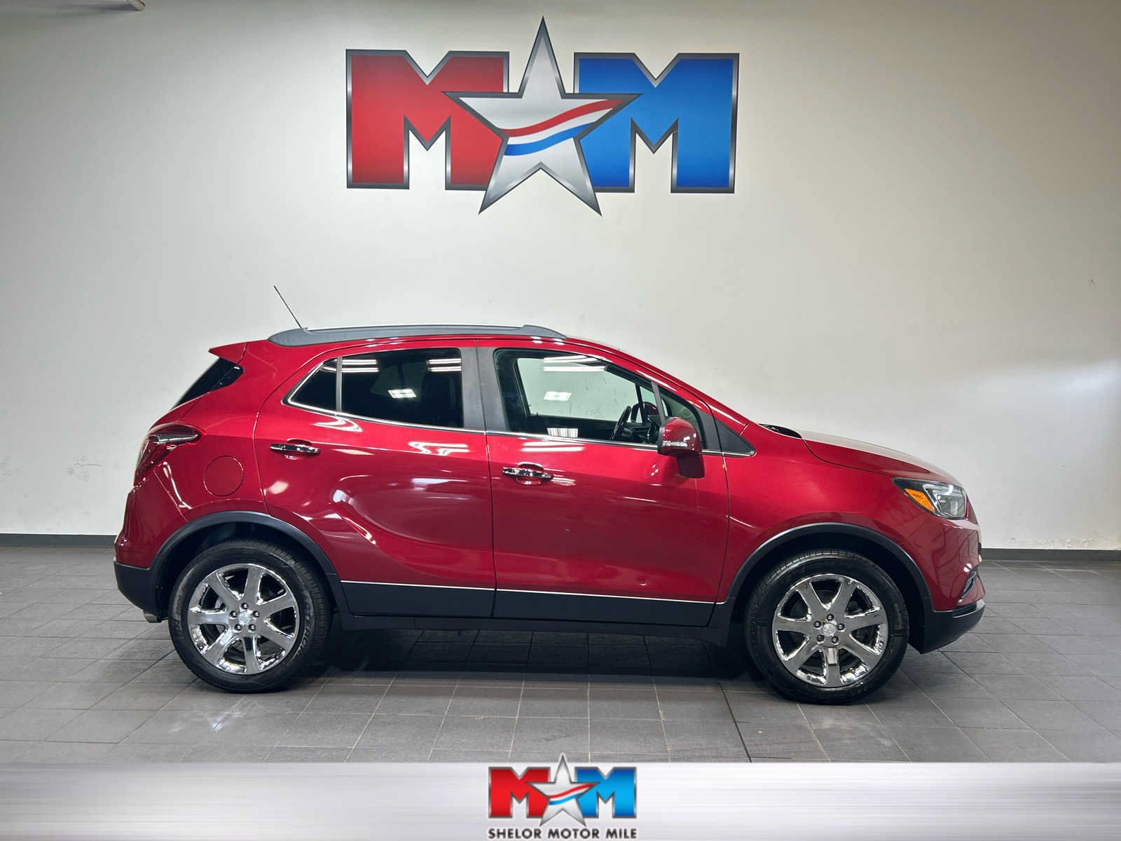Used 2019 Buick Encore Essence w/ Experience Buick Package AWD/4WD image 1