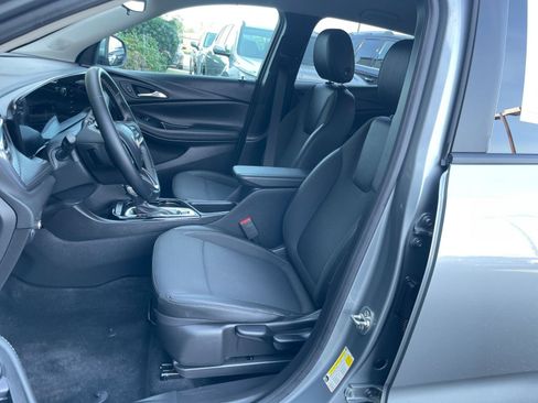 Used 2025 Buick Encore GX Preferred image 37