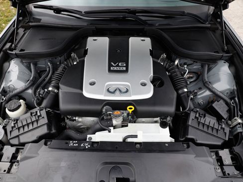 Used 2014 INFINITI Q60 Convertible w/ Premium Package image 23