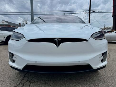 Used 2016 Tesla Model X Performance image 8