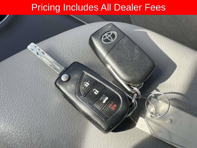 Used 2021 Toyota Camry LE FWD image 34