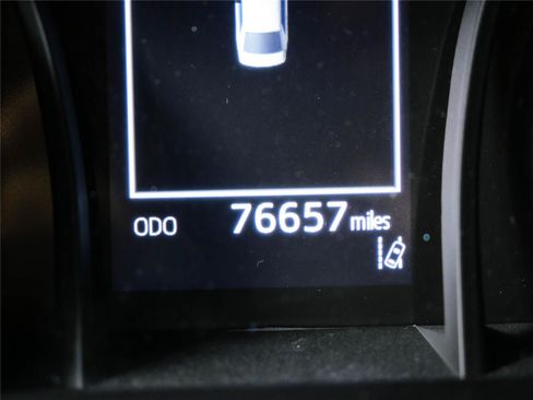 Used 2022 Toyota Camry LE FWD image 8