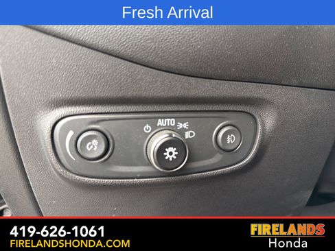 Used 2021 Chevrolet Equinox LT image 22