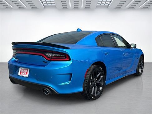Used 2023 Dodge Charger R/T w/ Blacktop Package image 4