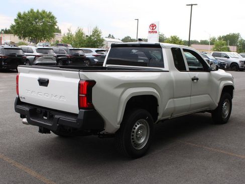 New 2026 Toyota Tacoma SR w/ SR Upgrade Package AWD/4WD image 4