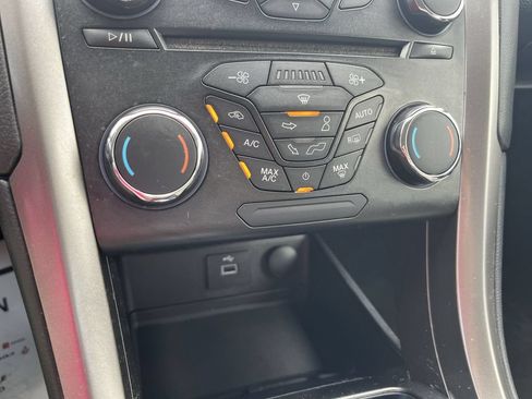 Used 2018 Ford Fusion S FWD image 18