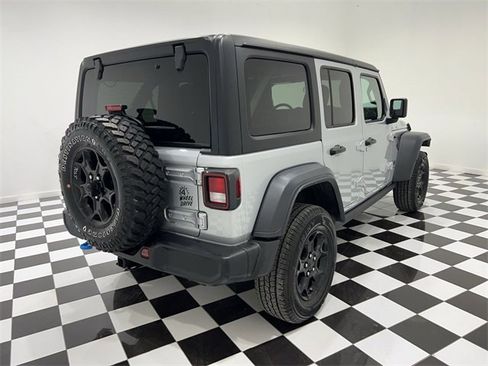 Used 2023 Jeep Wrangler Unlimited image 5