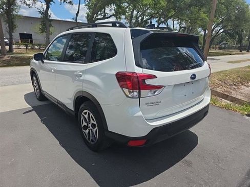 Used 2024 Subaru Forester Premium AWD/4WD image 8