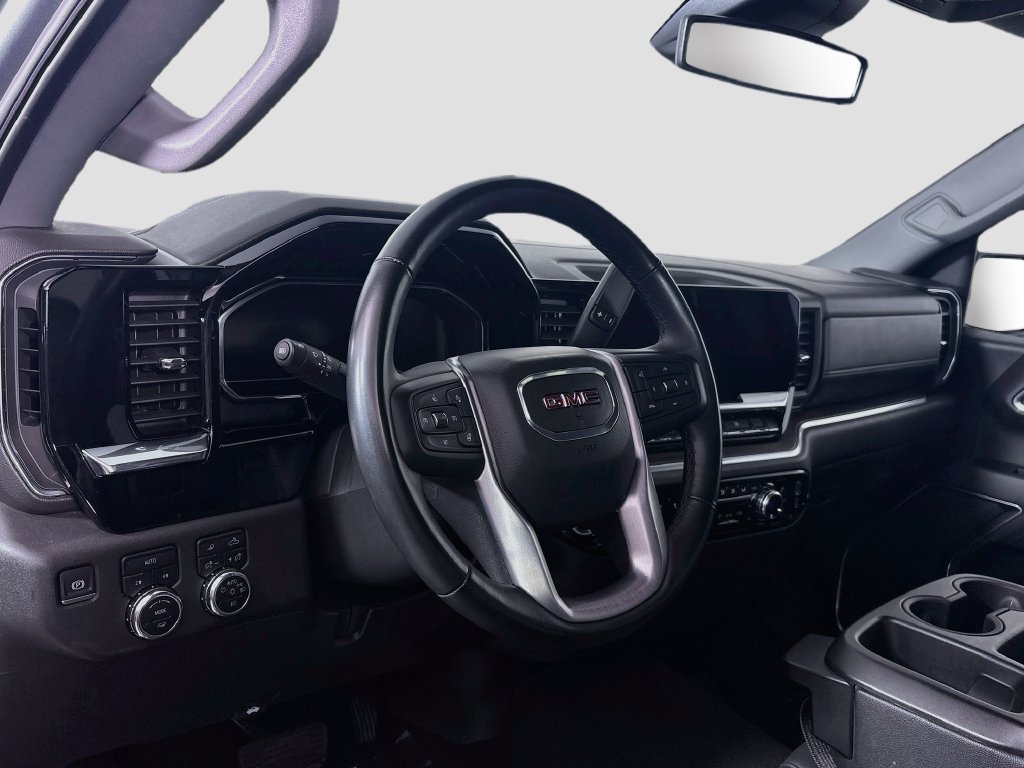 Certified 2025 GMC Sierra 1500 SLT AWD/4WD image 11