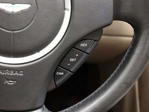 Used 2015 Aston Martin DB9 Volante Carbon Edition Convert image 28