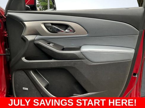 Used 2019 Chevrolet Traverse LT w/ LT Premium Package AWD/4WD image 34