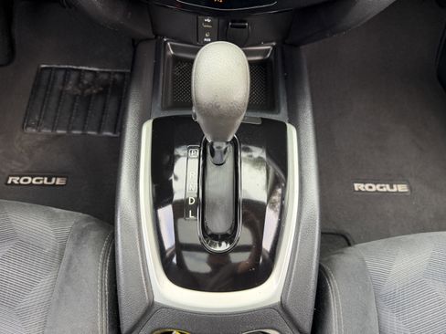 Used 2014 Nissan Rogue SV w/ SV Premium Package FWD image 31