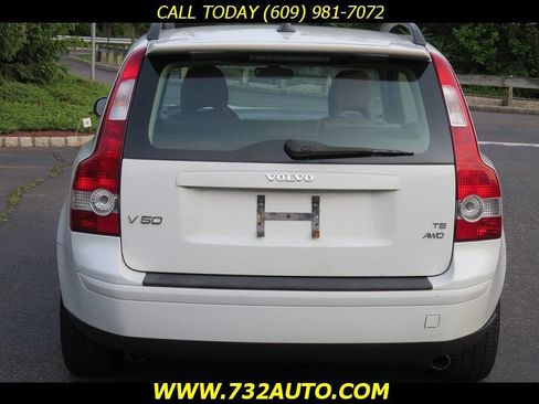 Used 2007 Volvo V50 T5 image 8