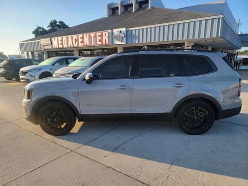 Used 2024 Kia Telluride SX Prestige X-Line AWD/4WD image 2